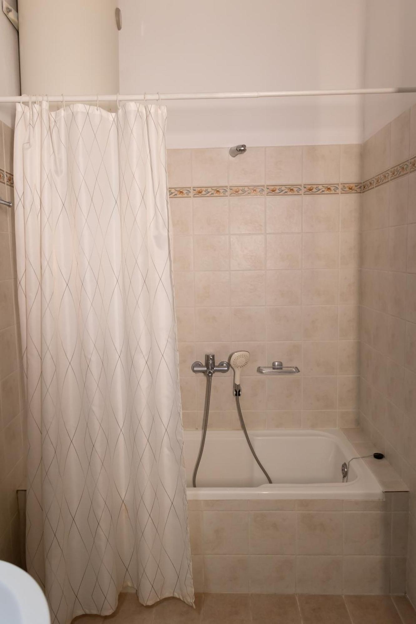 Santa Marina 4 Apartment *